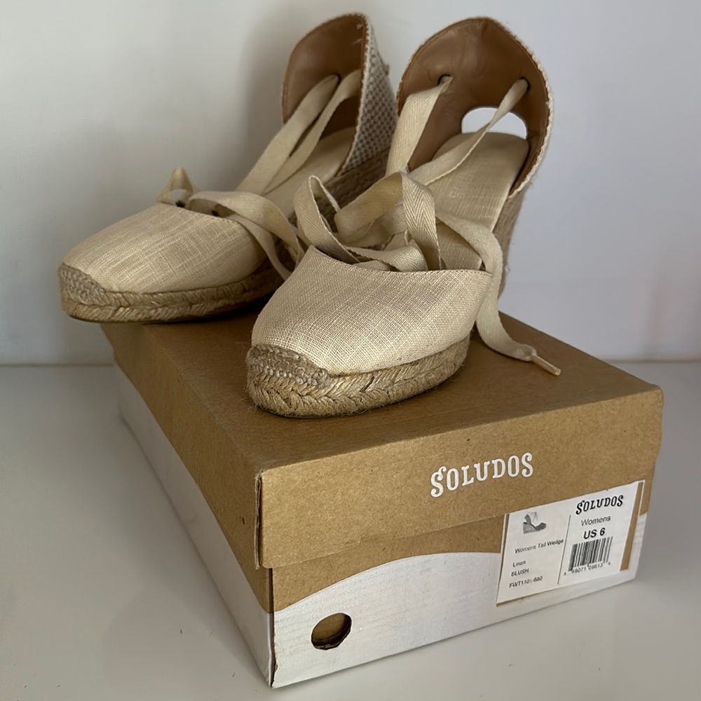 Worn once Soludos Tail Wedge in Linen Blush size 6